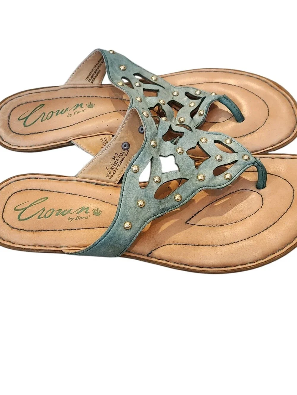 Crown by Born Sage Green Gold Studded Cutout Leather Thong Sandals Size 6 Flats